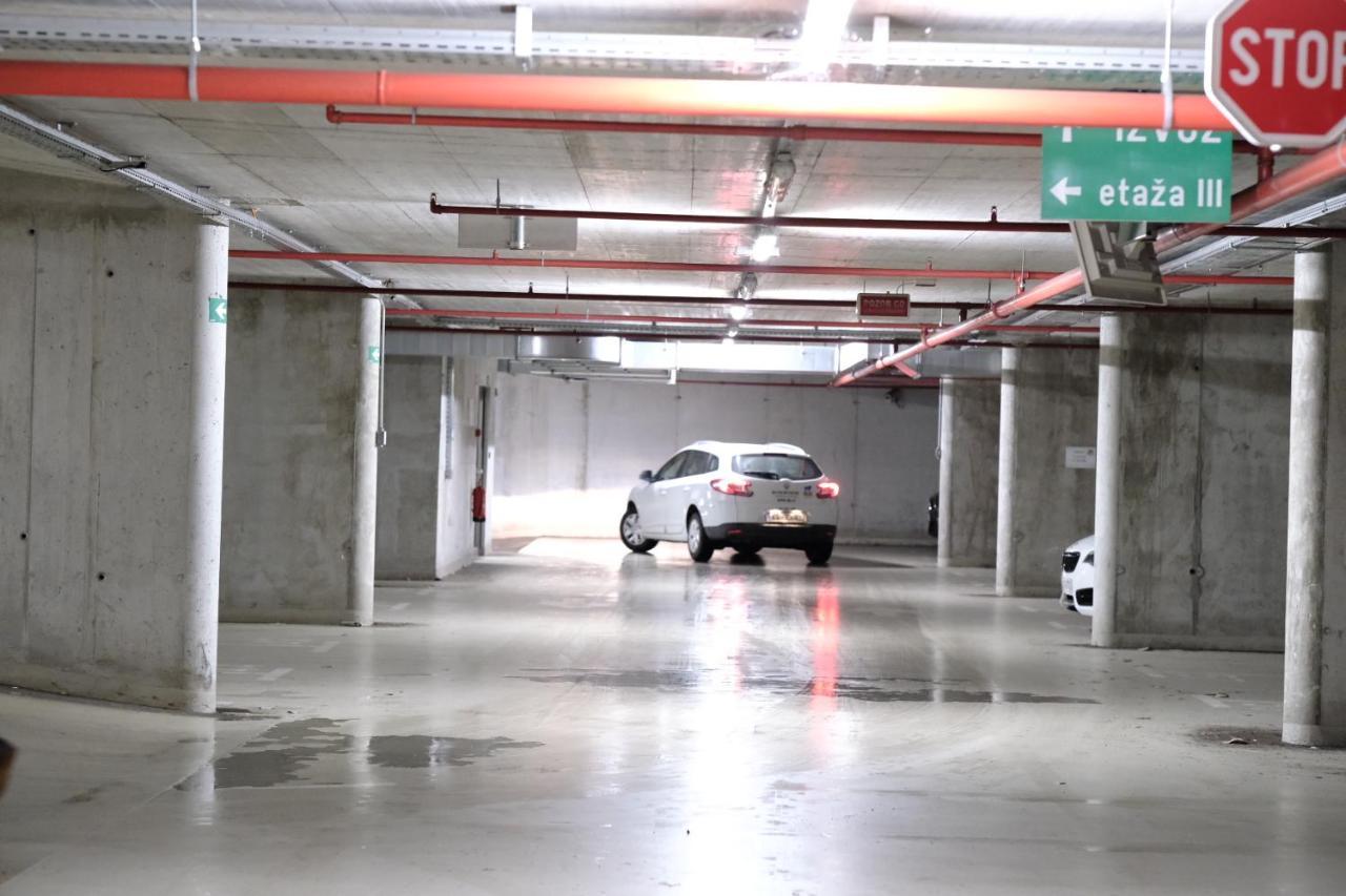 Central Apartment Maister Kranj városi község Kültér fotó